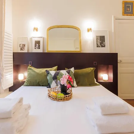 Superb 2bdr 4p - Palais Royal Apartmán *