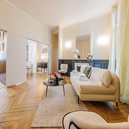 Superb 2bdr 4p - Palais Royal Apartmán