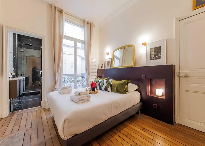 Superb 2bdr 4p - Palais Royal 아파트