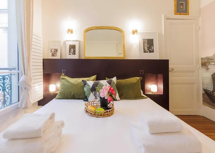 Superb 2bdr 4p - Palais Royal Apartment *