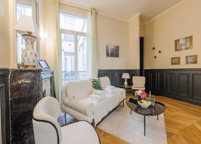 Apartman Superb 2bdr 4p - Palais Royal *